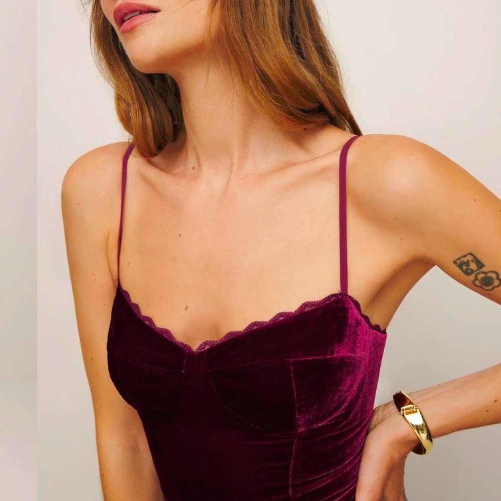 Reformation Pennington Dress Chianti Velvet size 2